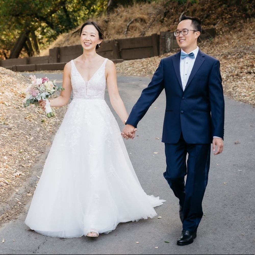 Azazie Sorella wedding dress -ivory custom size 0-2